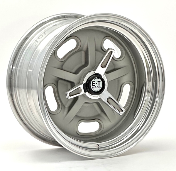 E-T mags Sebring 15inch custom set with adapters/spinners